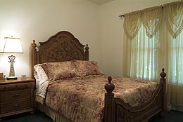 adams-st-gst-hse-bed-8829.jpg