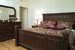 adams-st-gst-hse-bed-8837.jpg
