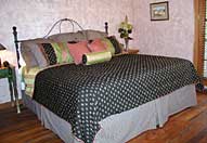 cabinhill-bed.jpg cabinhill-bed.jpg