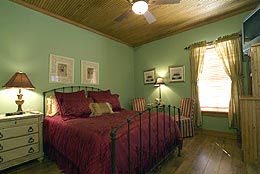 mainst-bdrm204.jpg