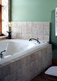 mainst-tub204.jpg